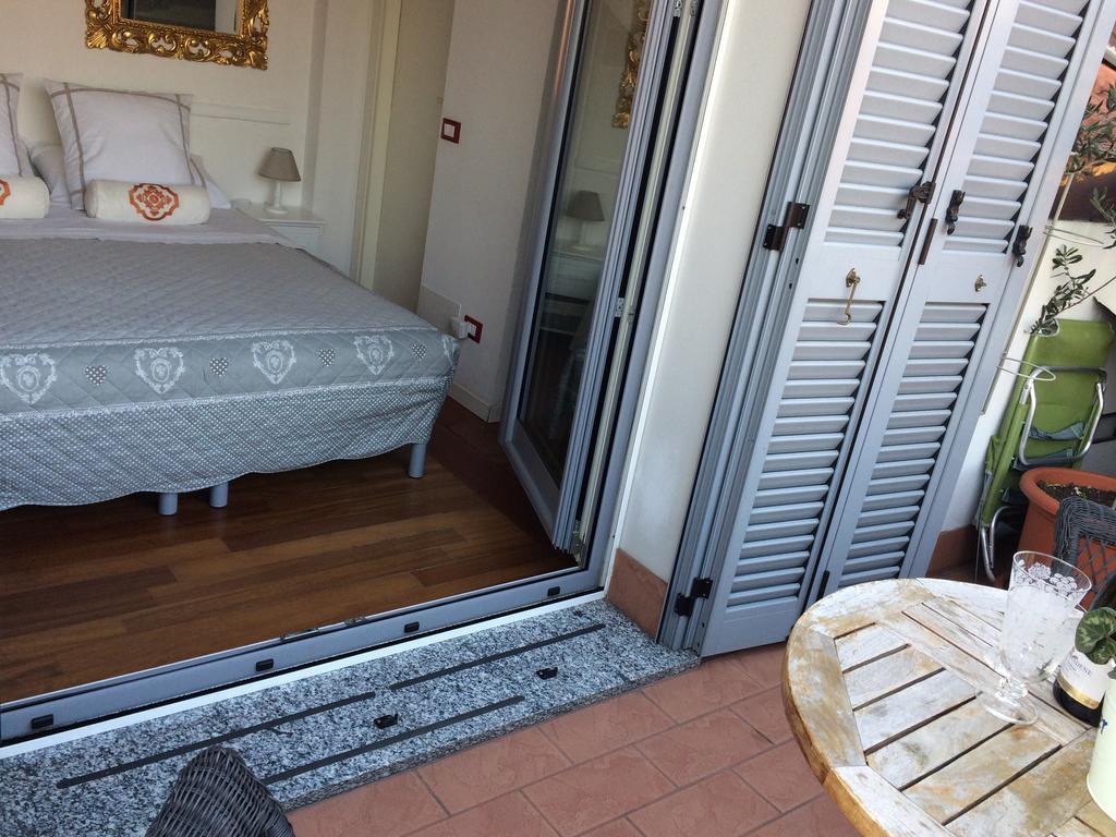 Pied A Terre With Terrazza In Center Mailand